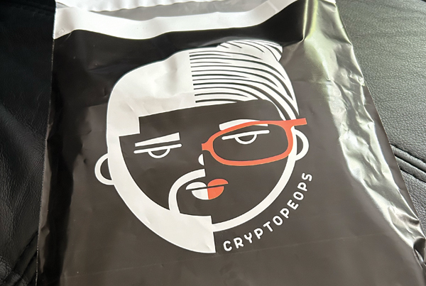 CryptoPeops Mailer Bag design